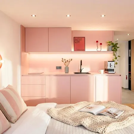 Turnkey I Wenceslas Square Premium شقة
