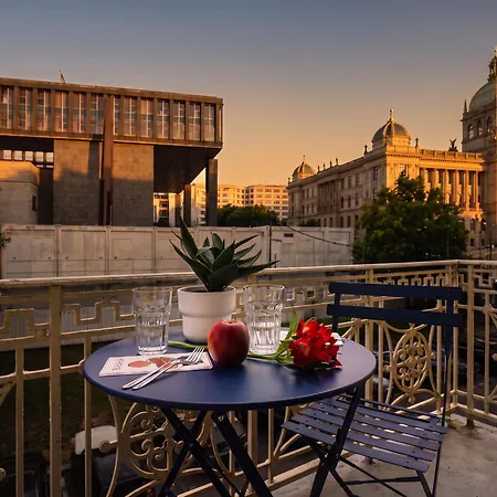 아파트 Turnkey I Wenceslas Square Premium *